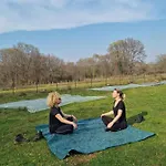 Camp Wolf & Sheep- Nature & Adventure مكان تخييم بودغوريتْسا