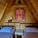 Camp Wolf & Sheep- Nature & Adventure * بودغوريتْسا