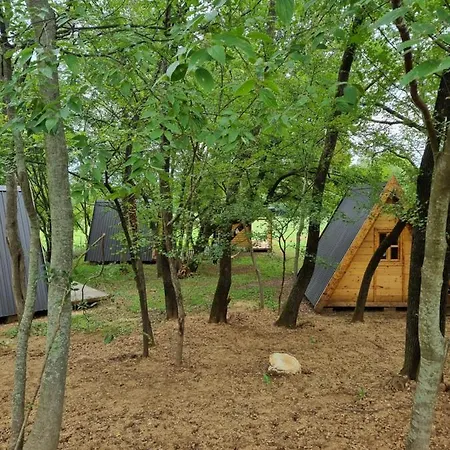 Private Camp - Wolf & Sheep - 4 Bungalows- 8 Person *
