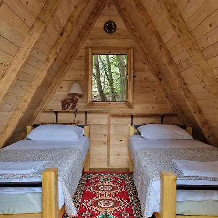 Private Camp - Wolf & Sheep - 4 Bungalows- 8 Person *