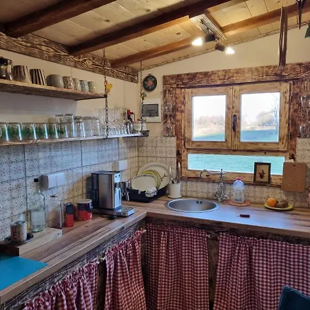 Кемпінг Private Camp - Wolf & Sheep - 4 Bungalows- 8 Person Подгориця